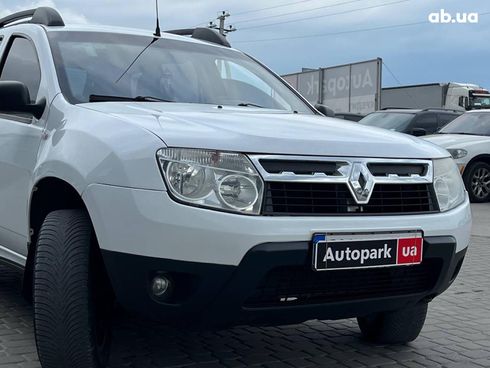 Renault Duster 2010 белый - фото 4