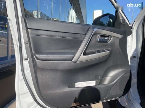 Mitsubishi Pajero Sport 2024 - фото 19