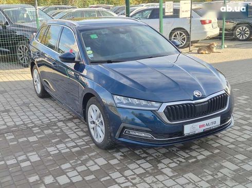 Skoda Octavia 2021 - фото 10