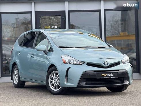 Toyota Prius V 2016 - фото 3