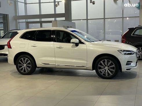 Volvo XC60 2019 - фото 2