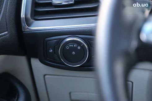 Ford Edge 2017 - фото 26