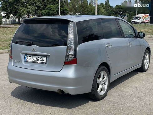 Mitsubishi Grandis 2006 - фото 9