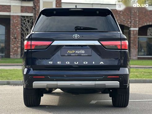 Toyota Sequoia 2023 - фото 24