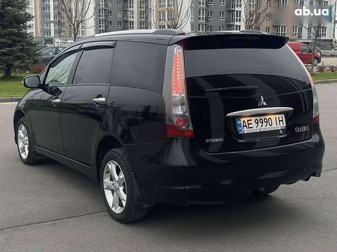 Mitsubishi Grandis 2008 - фото 10