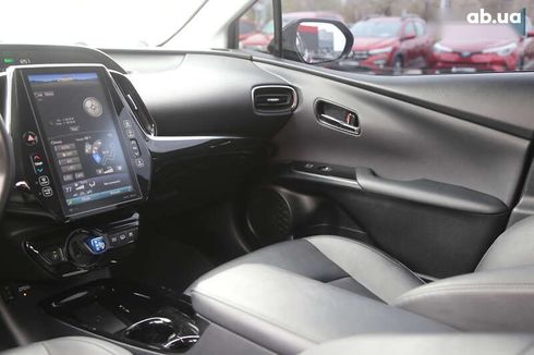 Toyota Prius 2016 - фото 15