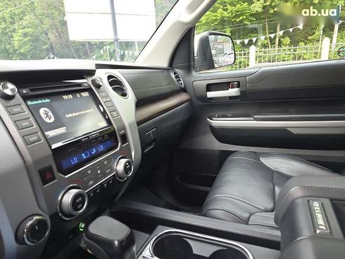 Toyota Tundra 2019 - фото 17