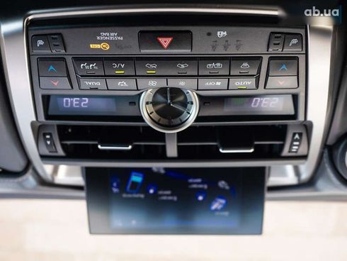 Lexus NX 2014 - фото 16
