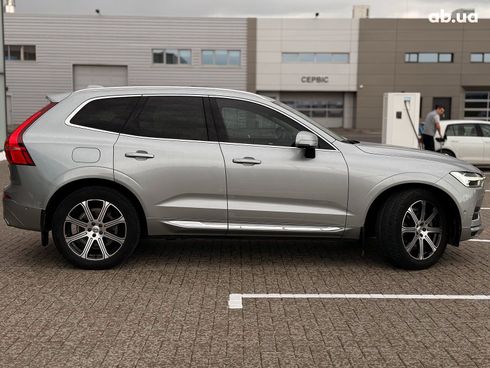 Volvo XC60 2018 серый - фото 6