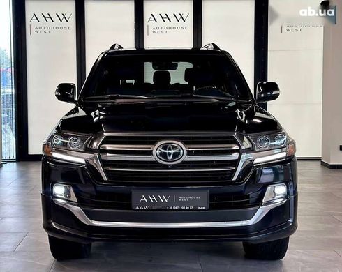 Toyota Land Cruiser 2020 - фото 2