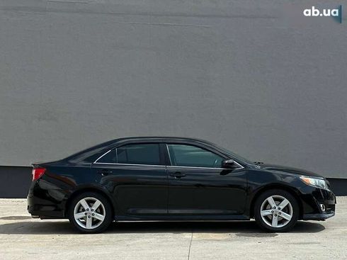 Toyota Camry 2013 - фото 3