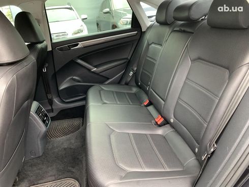 Volkswagen Passat 2017 черный - фото 28