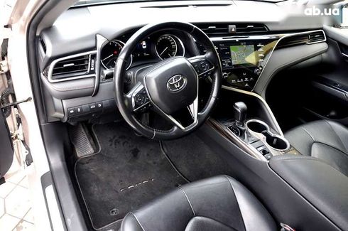 Toyota Camry 2018 - фото 20