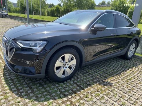 Audi E-Tron 2022 - фото 30