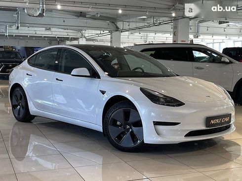 Tesla Model 3 2022 - фото 4
