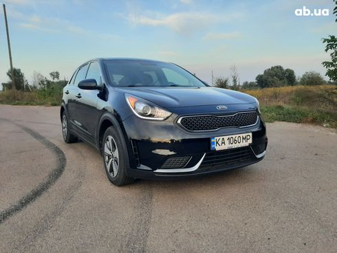 Kia Niro Hybrid 2017 черный - фото 12