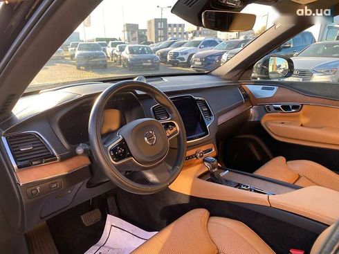 Volvo XC90 2015 - фото 12