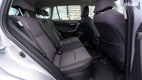 Toyota RAV4 2020 - фото 7