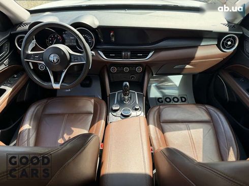 Alfa Romeo Stelvio 2018 - фото 23