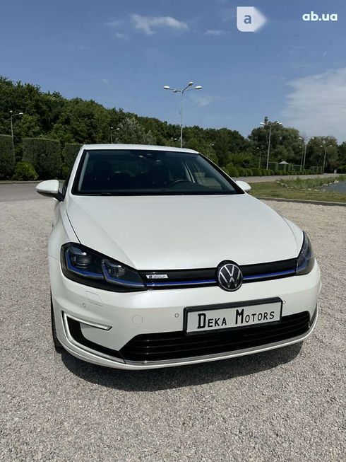 Volkswagen e-Golf 2017 - фото 7