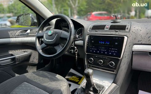 Skoda Octavia 2010 - фото 10