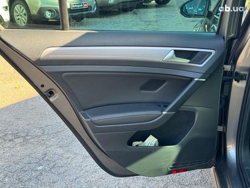 Volkswagen e-Golf 2016 серый - фото 55