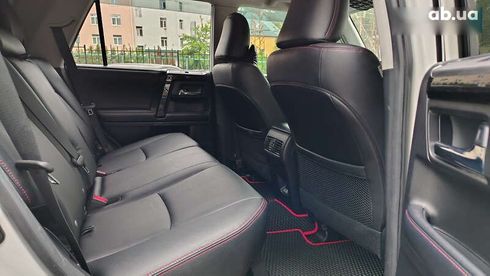 Toyota 4Runner 2019 - фото 15
