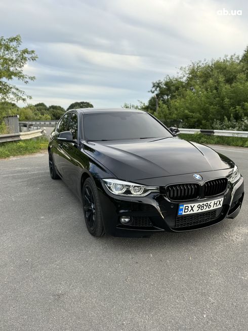 BMW 3 серия 2017 черный - фото 14