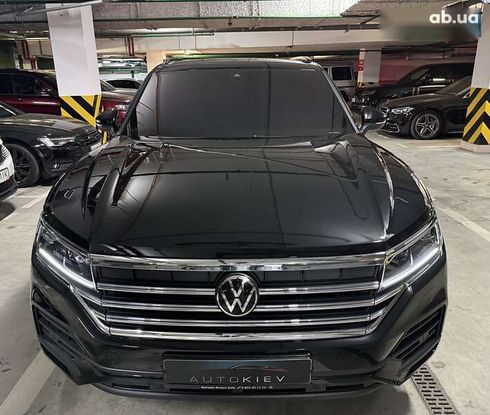Volkswagen Touareg 2025 - фото 3
