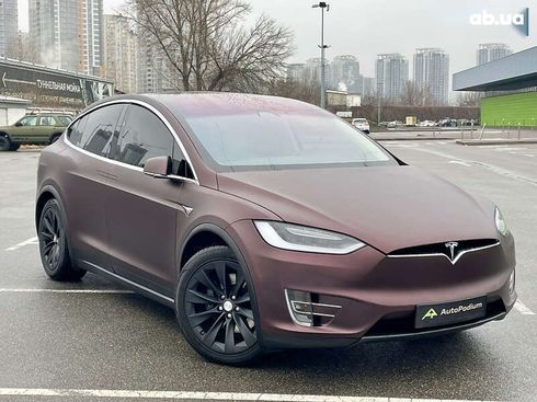 Tesla Model X 2018 - фото 2