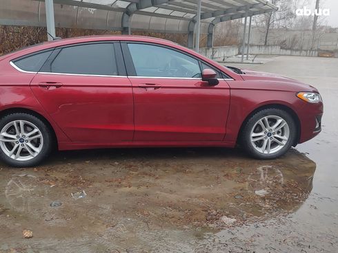 Ford Fusion 2018 красный - фото 3