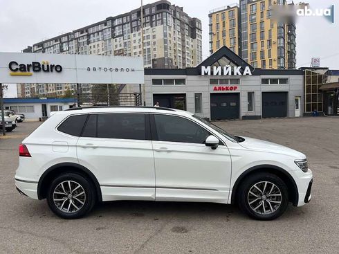 Volkswagen Tiguan 2018 - фото 16