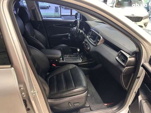 Kia Sorento 2018 - фото 11