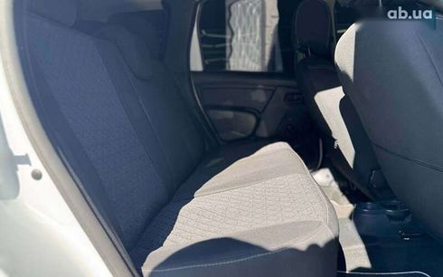 Dacia Duster 2017 - фото 16