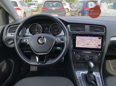 Volkswagen e-Golf 2020 - фото 20