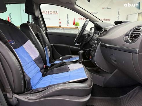 Renault Clio 2007 - фото 25