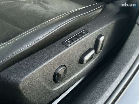 Skoda Octavia 2021 - фото 25