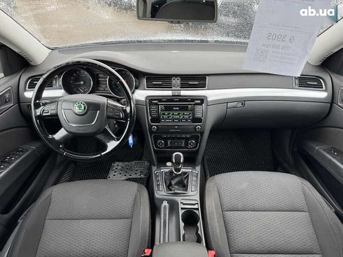 Skoda Superb 2011 - фото 27