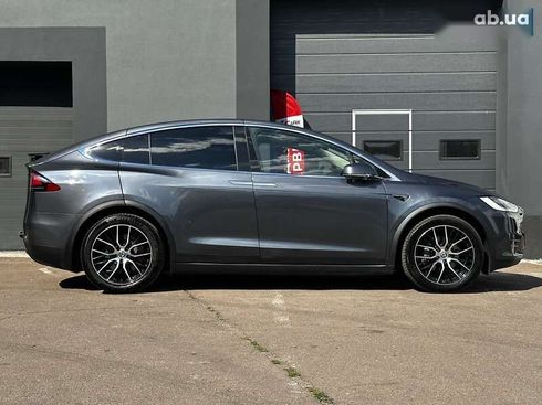 Tesla Model X 2017 - фото 11