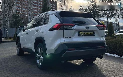 Toyota RAV4 2019 - фото 5