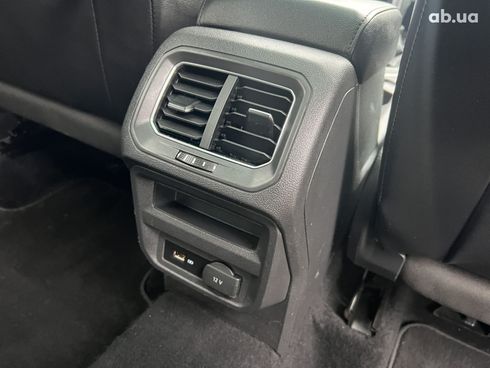 Volkswagen Tiguan 2018 белый - фото 14