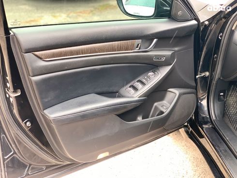 Honda Accord 2018 черный - фото 22
