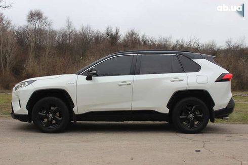 Toyota RAV4 2019 - фото 10