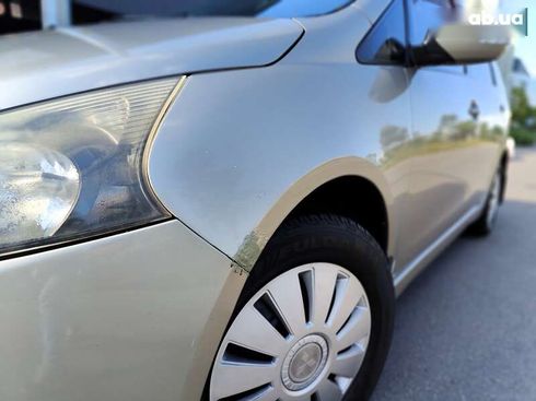 Mitsubishi Grandis 2007 - фото 2