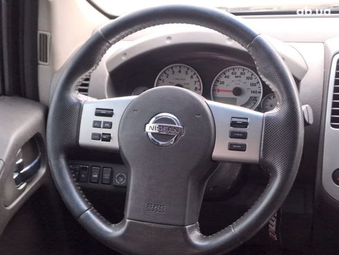 Nissan Frontier 2014 серый - фото 5