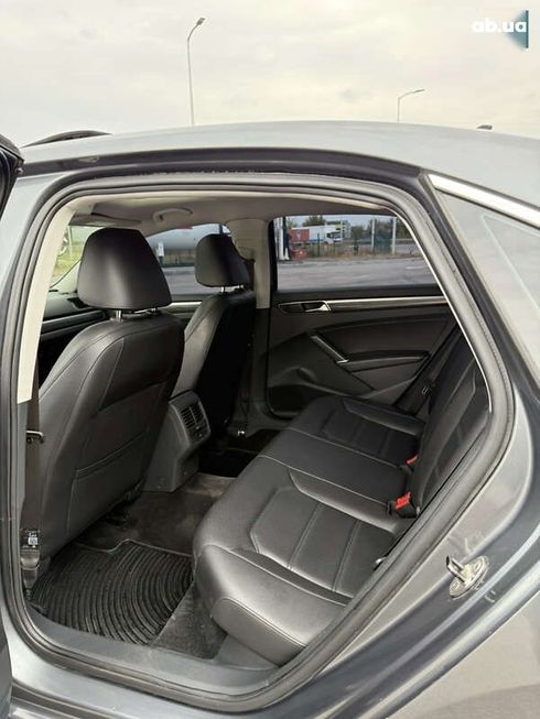 Volkswagen Passat 2017 - фото 23