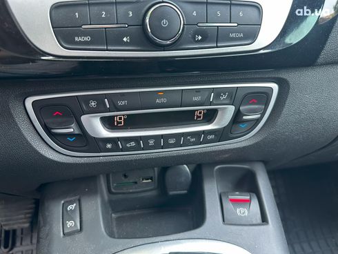 Renault Megane 2015 черный - фото 15