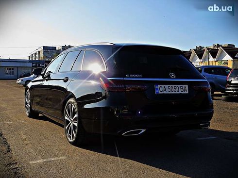 Mercedes-Benz E-Класс 2022 - фото 5