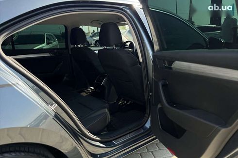 Skoda Superb 2020 - фото 12