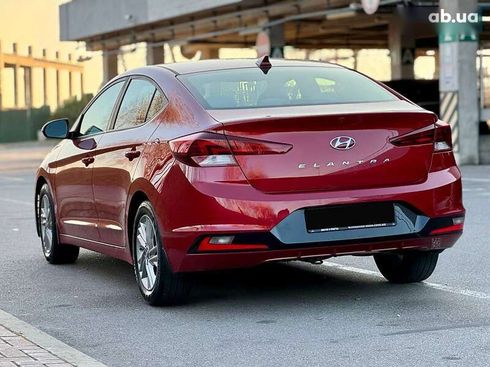 Hyundai Elantra 2019 - фото 8